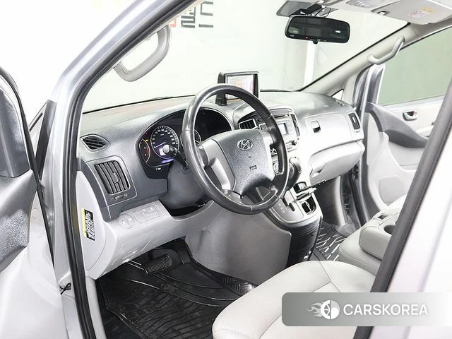 Hyundai The New Grand Starex 2020 Серебристо-серый из Кореи, фото 2