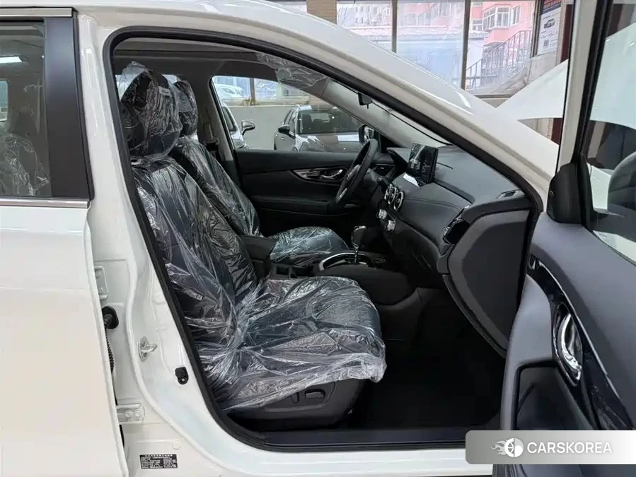 Новый Nissan X-Trail 2026 Белый из Китая, фото 2