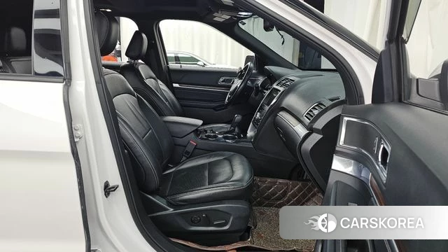 Ford Explorer 2019 Белый из Кореи, фото 2
