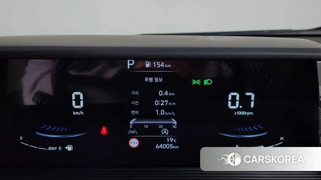 Hyundai Staria 2023 Белый из Кореи, фото 2