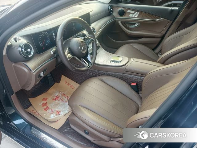 Mercedes-Benz E-Class 2023 Зеленый из Китая, фото 2