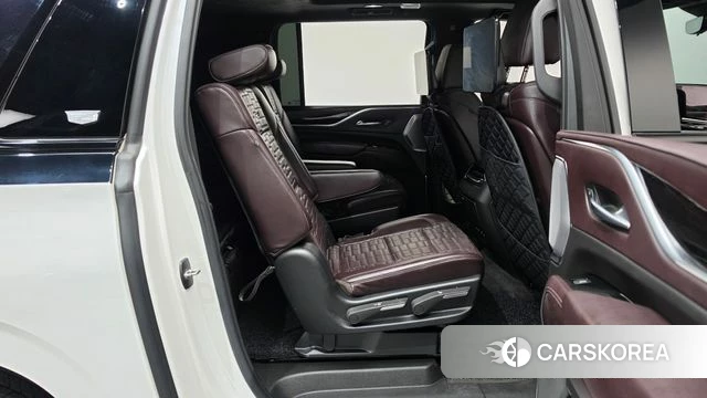 Cadillac Escalade 5th Generation 2022 Белый из Кореи, фото 2