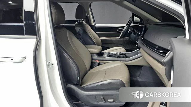 Kia The New Carnival 4th Generation 2024 Белый из Кореи, фото 2