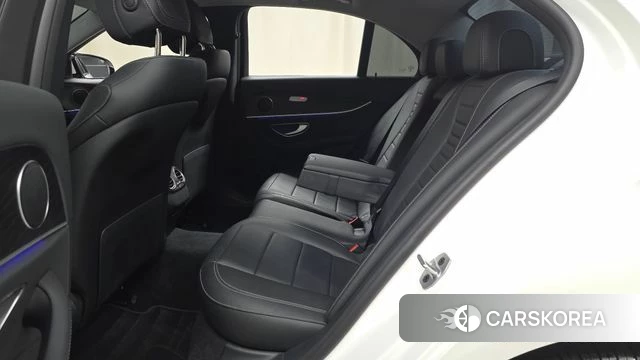 Mercedes-Benz E-Class W213 2020 Белый из Кореи, фото 2