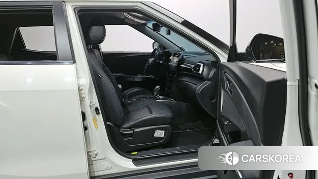 Ssangyong The New Tivoli Air 2023 Белый из Кореи, фото 2