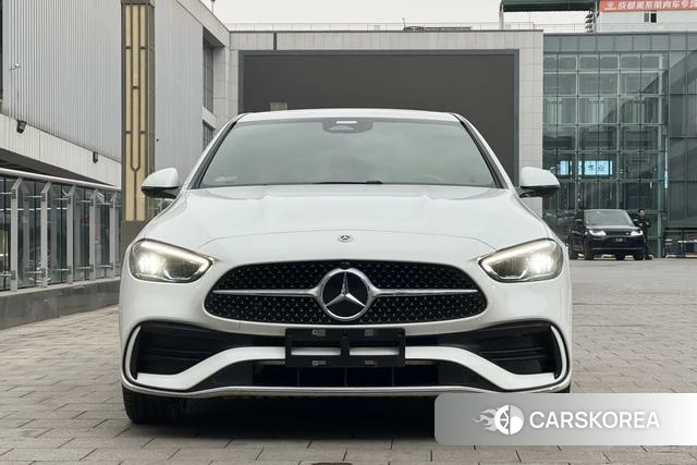 Mercedes-Benz C-class 2023 Белый из Китая, фото 2