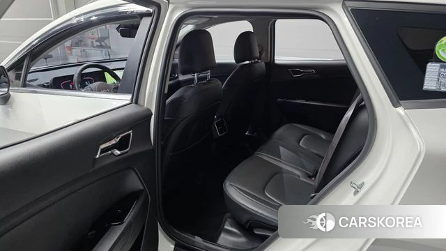 Kia Sportage 5th Generation 2022 Белый из Кореи, фото 2