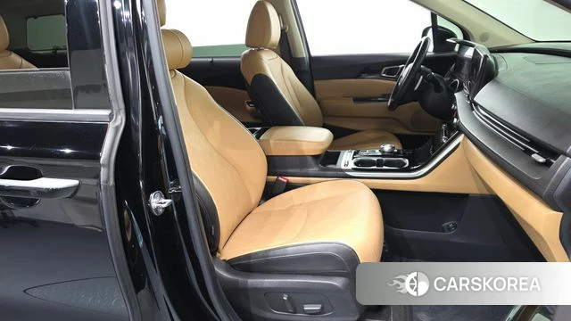Kia Carnival 4th generation 2021 Черный из Кореи, фото 2