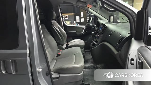 Hyundai The New Grand Starex 2019 Серебряный из Кореи, фото 2
