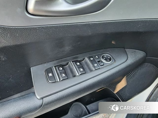 Kia The New K3 2nd generation 2022 Белый из Кореи, фото 2