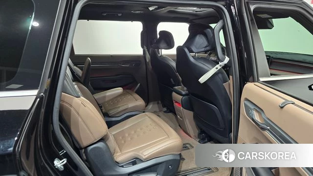 Kia EV9 2023 Черный из Кореи, фото 2