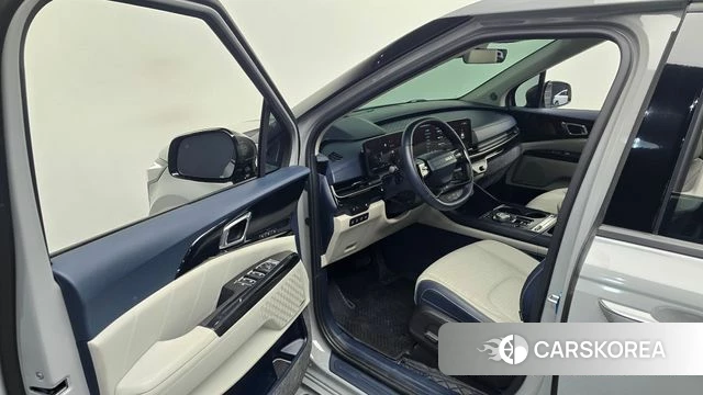 Kia The New Carnival 4th Generation 2025 Серебристо-серый из Кореи, фото 2