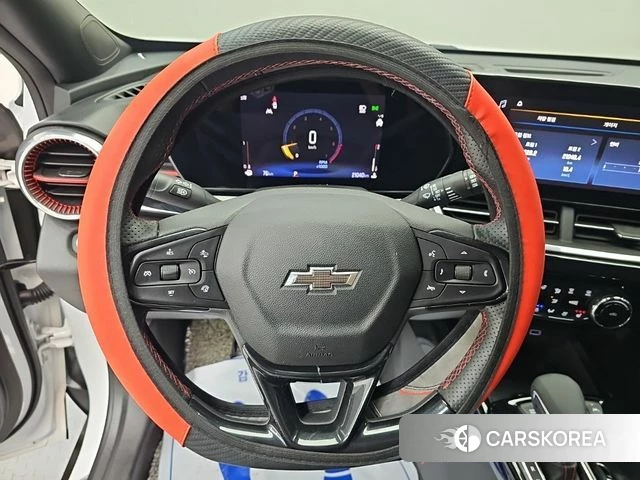 Chevrolet (GM Daewoo) Trax Crossover 2023 Белый из Кореи, фото 2