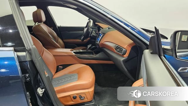 Maserati Levante 2019 Синий из Кореи, фото 2