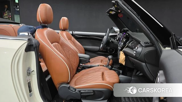Mini Cooper S Convertible 2019 Жемчужный цвет из Кореи, фото 2