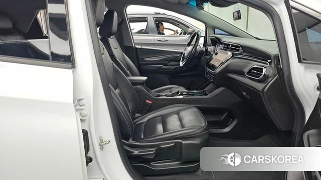 Chevrolet (GM Daewoo) New Bolt EV 2022 Белый из Кореи, фото 2