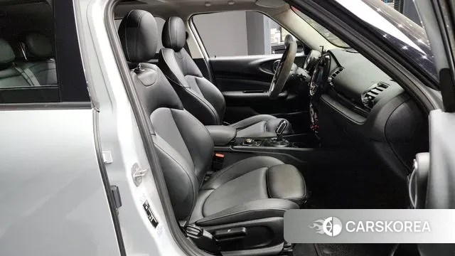 Mini Cooper Clubman 2020 Серебряный из Кореи, фото 2