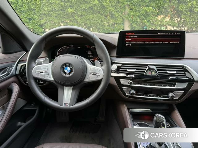 BMW 5 series 2023 Черный из Китая, фото 2