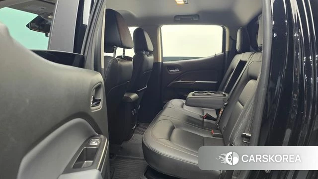 Chevrolet (GM Daewoo) Real New Colorado 2022 Черный из Кореи, фото 2