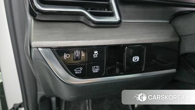 Kia Sportage 5th Generation Hybrid 2022 Белый из Кореи, фото 2