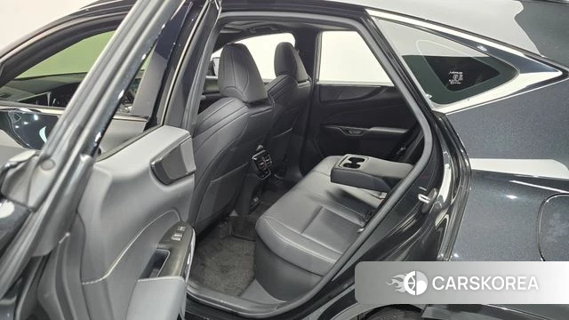 Lexus NX450h + 2nd generation 2023 Черный из Кореи, фото 2