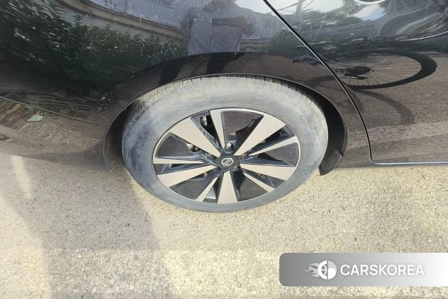 Nissan Altima 2021 Черный из Китая, фото 2