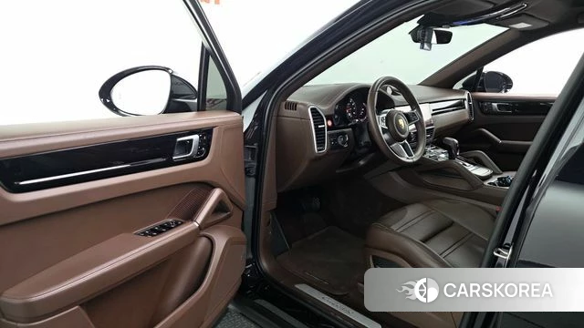 Porsche Cayenne (PO536) 2021 Черный из Кореи, фото 2