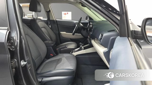 Hyundai Venue 2020 Серый из Кореи, фото 2