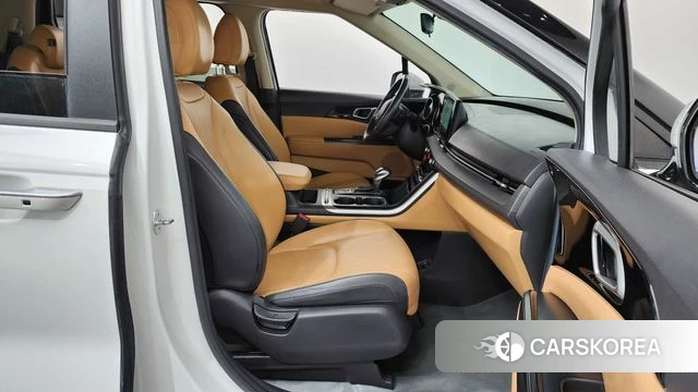 Kia Carnival 4th generation 2023 Белый из Кореи, фото 2