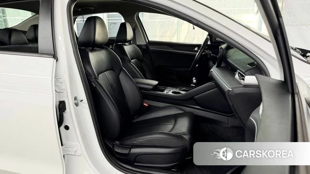 Kia K5 3rd generation 2021 Белый из Кореи, фото 2