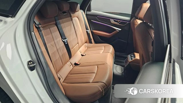 Audi A6 (C8) 2023 Белый из Кореи, фото 3