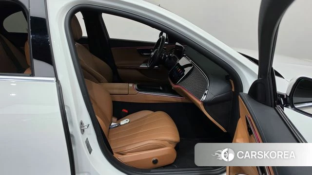 Mercedes-Benz E-Class W214 2024 Белый из Кореи, фото 2