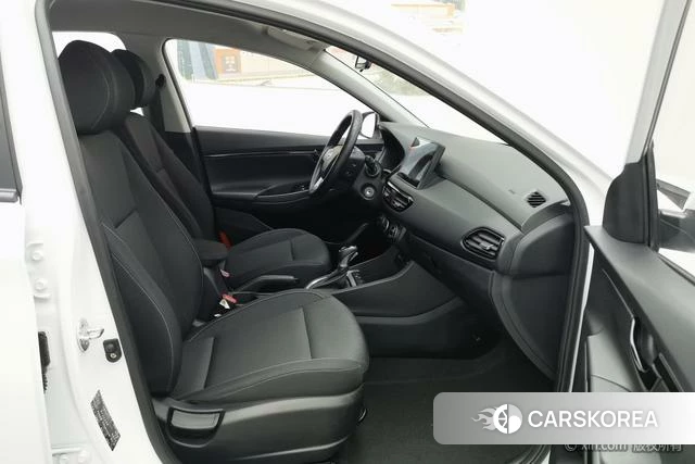 Hyundai Celesta 2023 Белый из Китая, фото 2