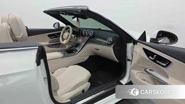 Mercedes-Benz CLE-Class C236 2025 Белый из Кореи, фото 2