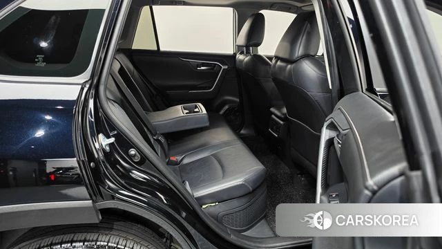 Toyota RAV4 5th Generation 2021 Черный из Кореи, фото 2