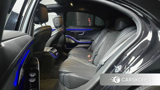Mercedes-Benz S-Class W223 2023 Черный из Кореи, фото 2