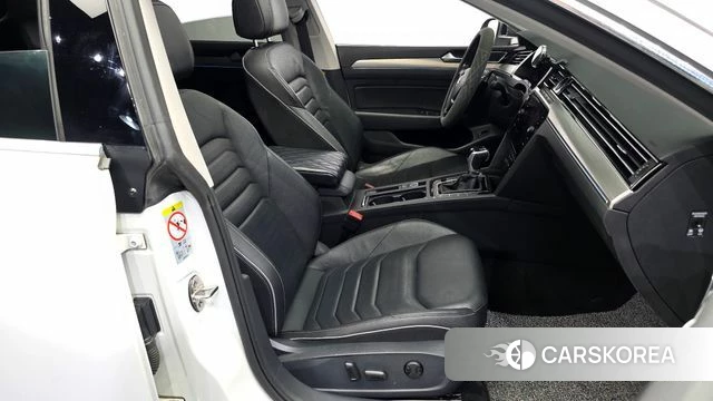 Volkswagen Arteon 2019 Белый из Кореи, фото 2