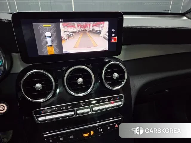 Mercedes-Benz GLC-Class X253 2021 Белый из Кореи, фото 2