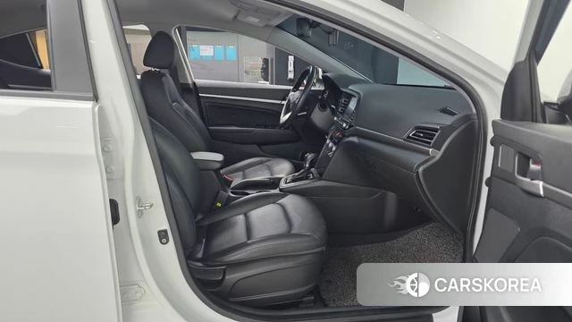 Hyundai The New Avante AD 2018 Белый из Кореи, фото 2