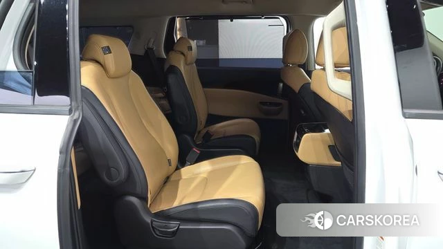 Kia Carnival 4th generation 2022 Белый из Кореи, фото 2