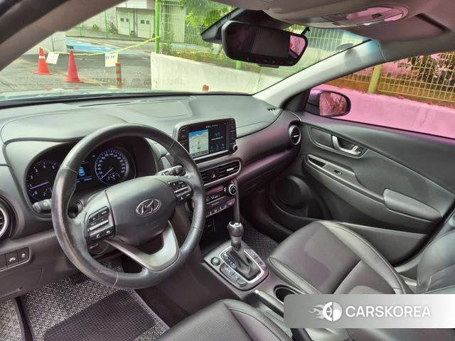 Hyundai Kona 2019 Светло-серебряный цвет из Кореи, фото 2