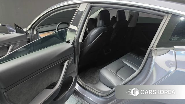 Tesla Model 3 2020 Серый из Кореи, фото 2