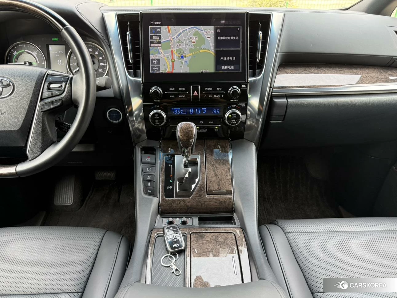 Toyota Alphard 2021 Белый из Китая, фото 2