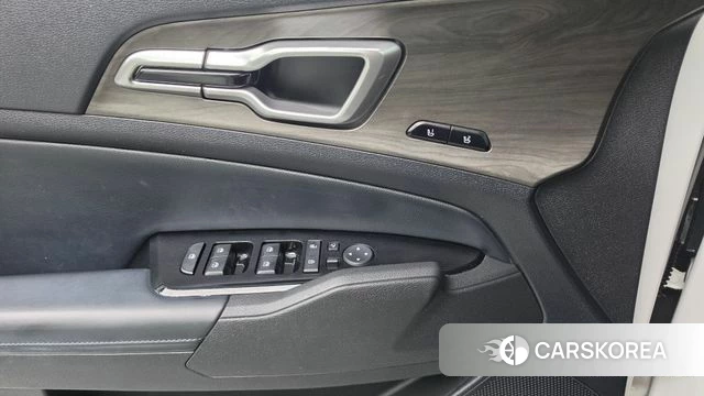 Kia Sportage 5th Generation 2022 Белый из Кореи, фото 2