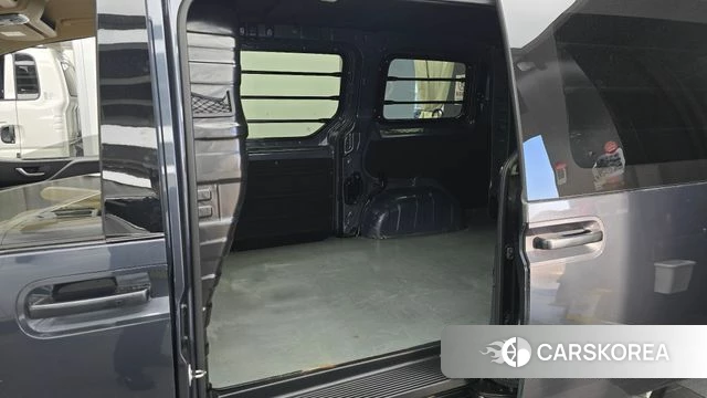 Hyundai Staria 2024 Серый из Кореи, фото 2