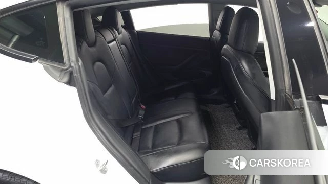 Tesla Model 3 2021 Белый из Кореи, фото 2