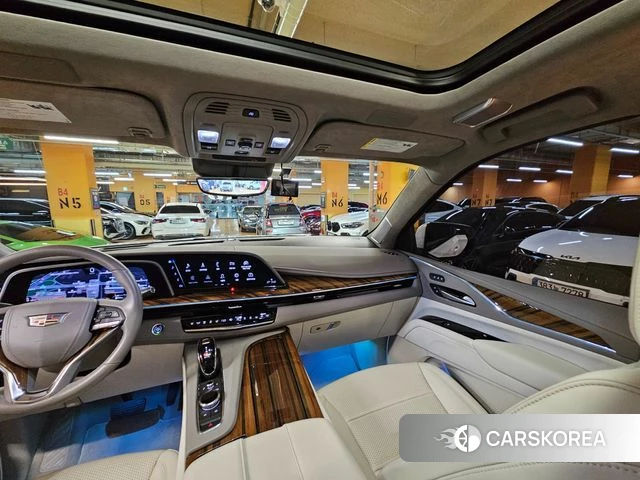 Cadillac Escalade 5th Generation 2023 Белый из Кореи, фото 2