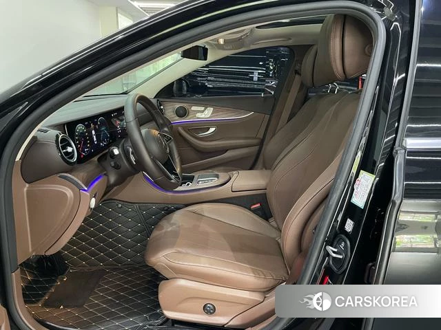 Mercedes-Benz E-Class 2021 Черный из Китая, фото 2