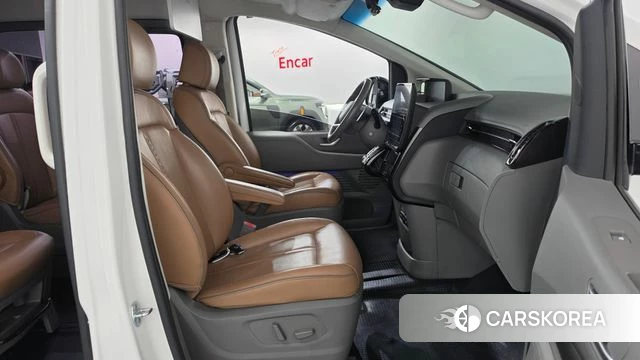 Hyundai Staria 2021 Белый из Кореи, фото 2
