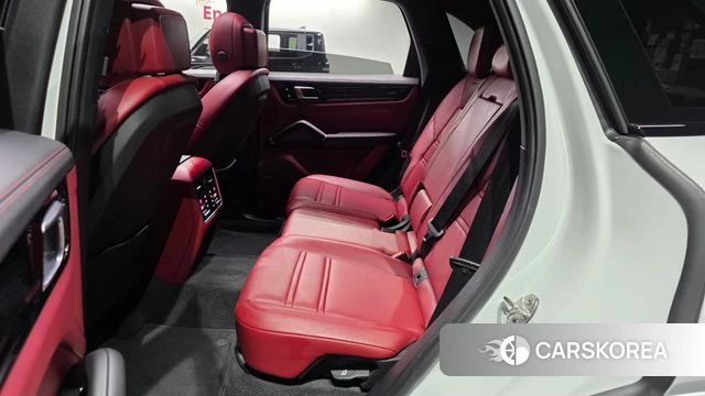 Porsche Cayenne (PO536) 2023 Белый из Кореи, фото 2
